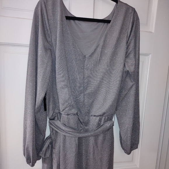 Shimmery shorts romper - Picture 2 of 6